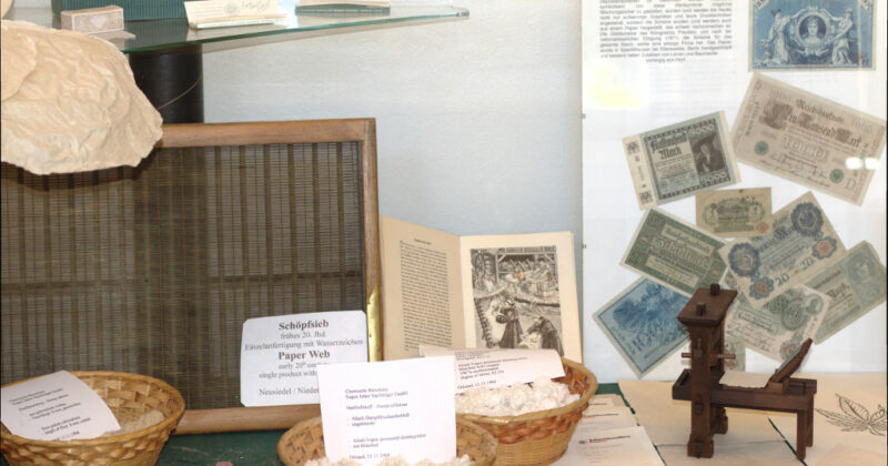 Papier aus Hanf / Paper made from hemp